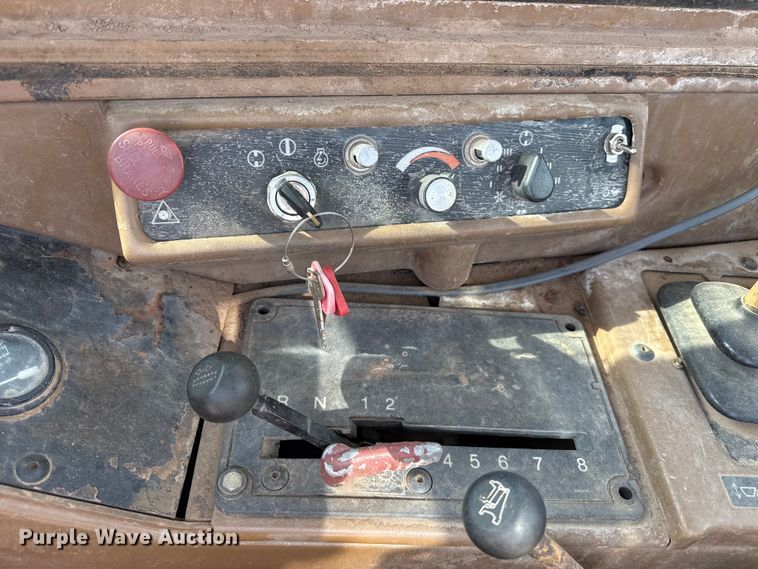 image for item EP0893 1987 Caterpillar 623E elevating scraper