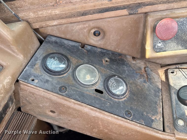 image for item EP0893 1987 Caterpillar 623E elevating scraper