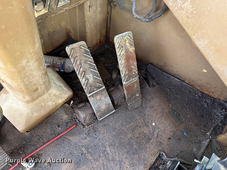 image for item EP0893 1987 Caterpillar 623E elevating scraper