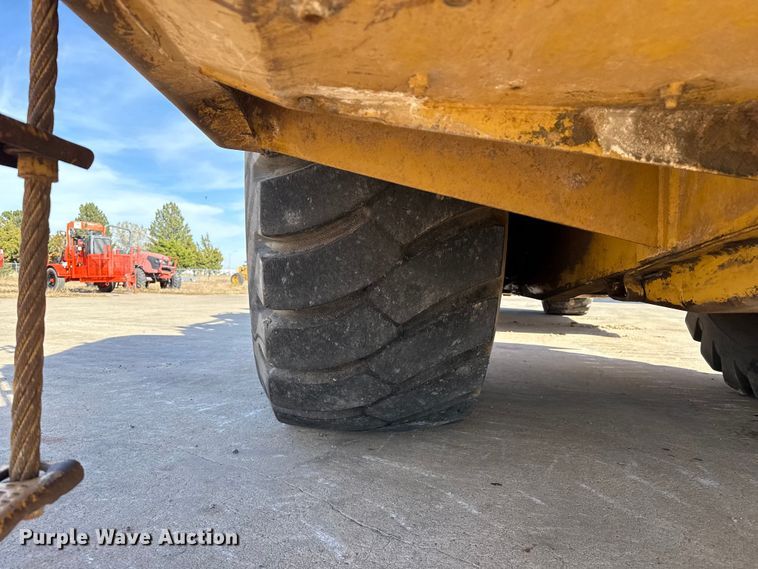 image for item EP0893 1987 Caterpillar 623E elevating scraper