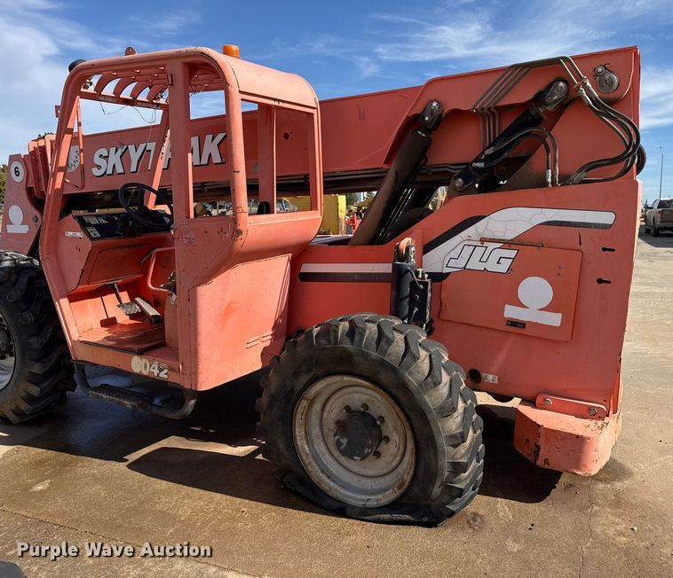 image for item EP0895 2005 Skytrak 6042 telehandler