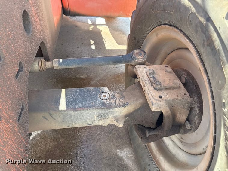 image for item EP0895 2005 Skytrak 6042 telehandler