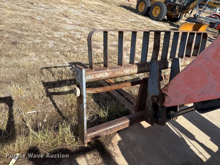 image for item EP0895 2005 Skytrak 6042 telehandler