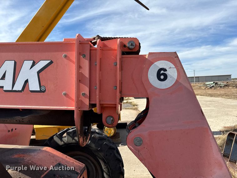 image for item EP0895 2005 Skytrak 6042 telehandler