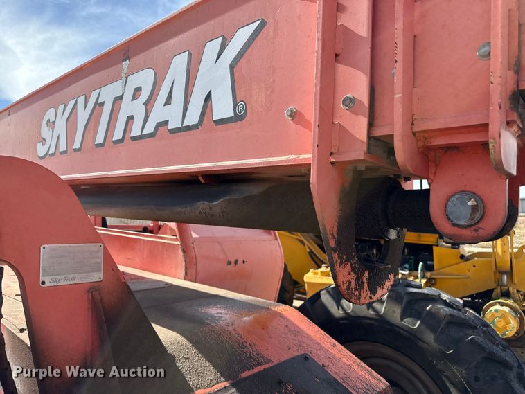image for item EP0895 2005 Skytrak 6042 telehandler