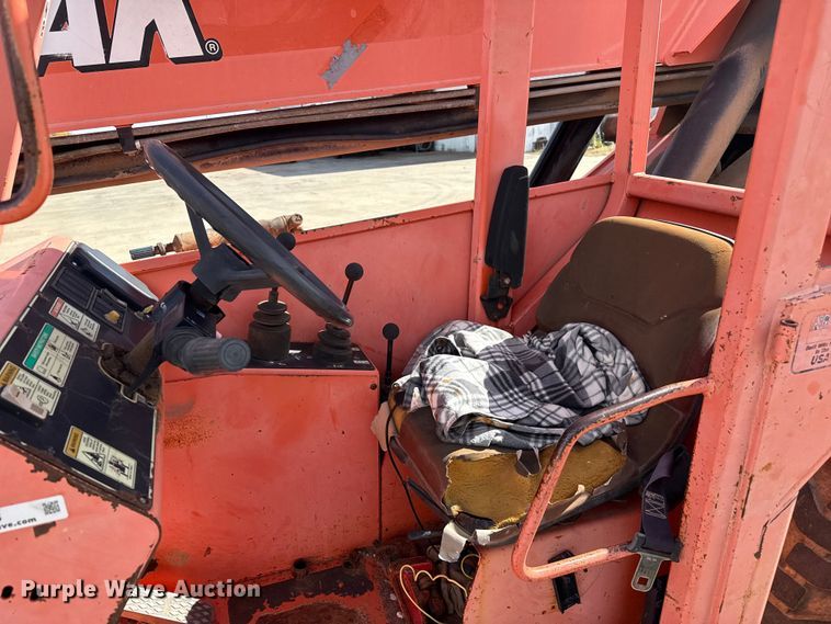 image for item EP0895 2005 Skytrak 6042 telehandler