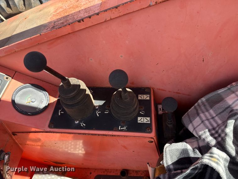 image for item EP0895 2005 Skytrak 6042 telehandler