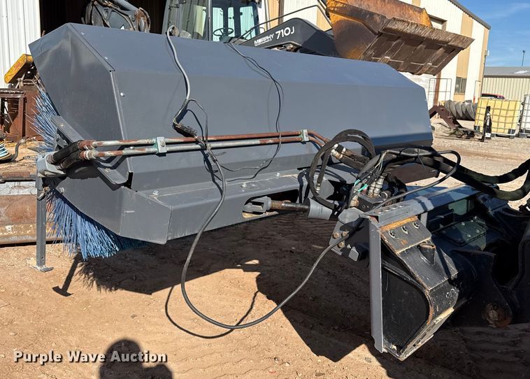 image for item EP0899 Erskine skid steer broom