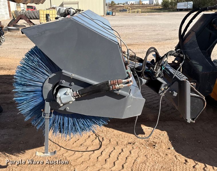 image for item EP0899 Erskine skid steer broom