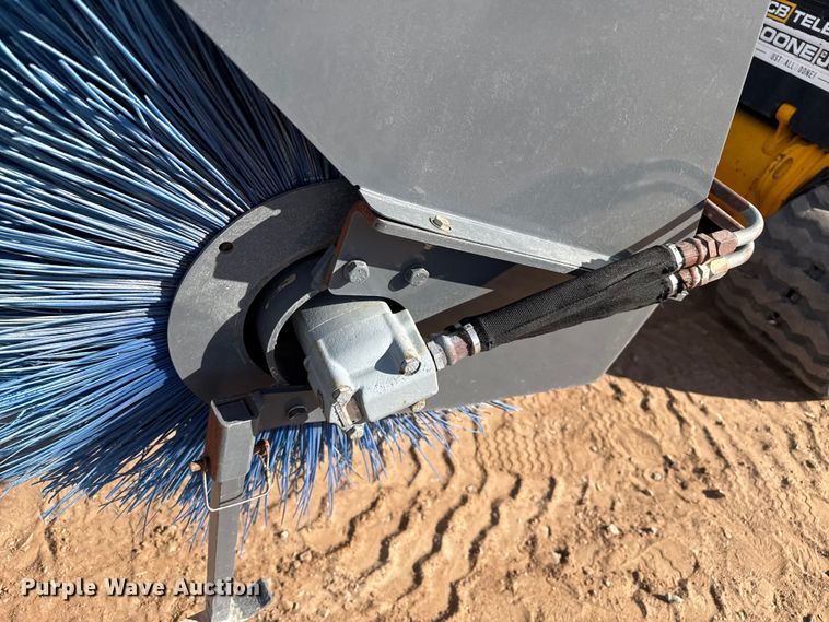 image for item EP0899 Erskine skid steer broom