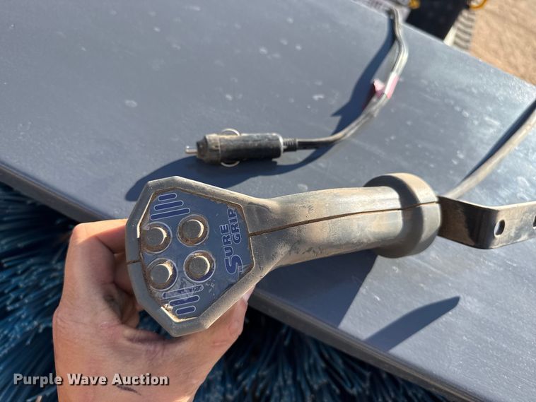 image for item EP0899 Erskine skid steer broom