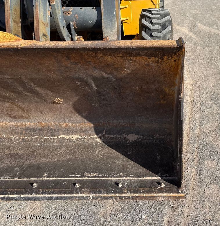 image for item EP0900 2009 John Deere 710J backhoe