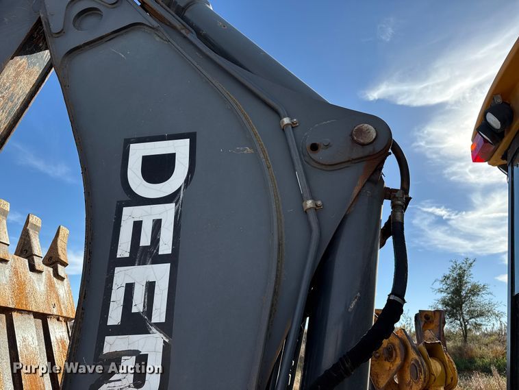 image for item EP0900 2009 John Deere 710J backhoe