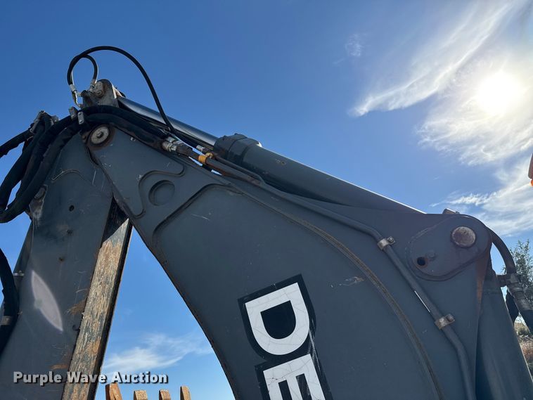 image for item EP0900 2009 John Deere 710J backhoe