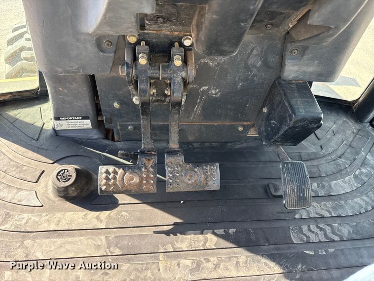 image for item EP0900 2009 John Deere 710J backhoe