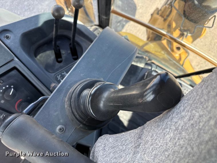 image for item EP0900 2009 John Deere 710J backhoe