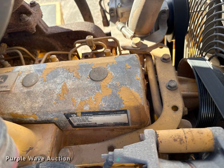 image for item EP0900 2009 John Deere 710J backhoe