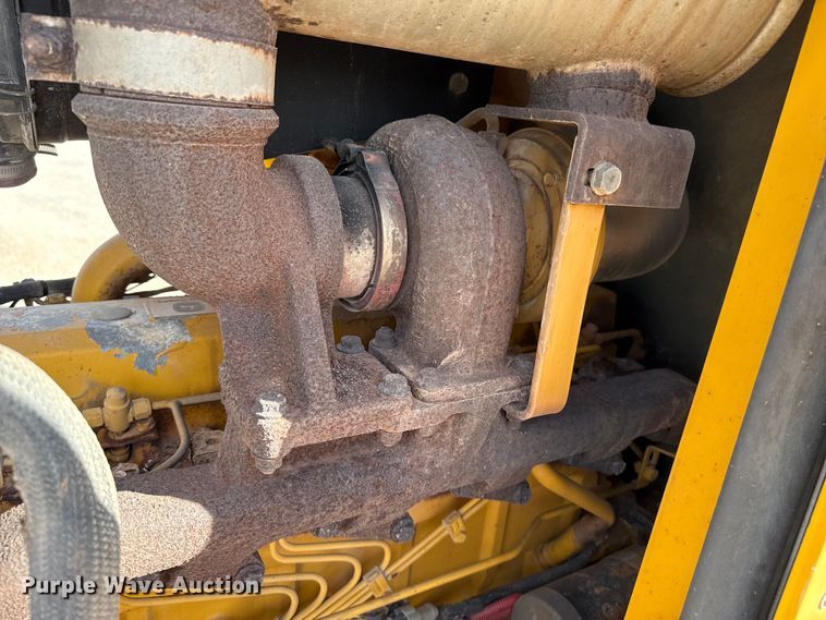 image for item EP0900 2009 John Deere 710J backhoe