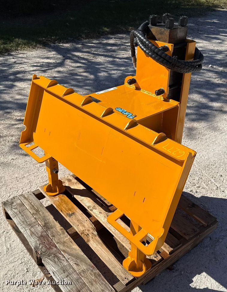 image for item EP0947 AGT AD680 skid steer post driver