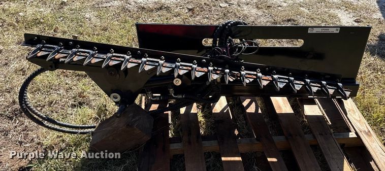 image for item EP0956 2024 GIYI GYD-LLJ skid steer hedge trimmer