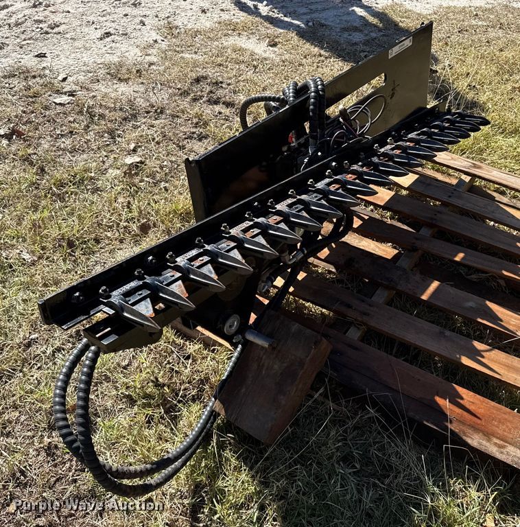 image for item EP0956 2024 GIYI GYD-LLJ skid steer hedge trimmer