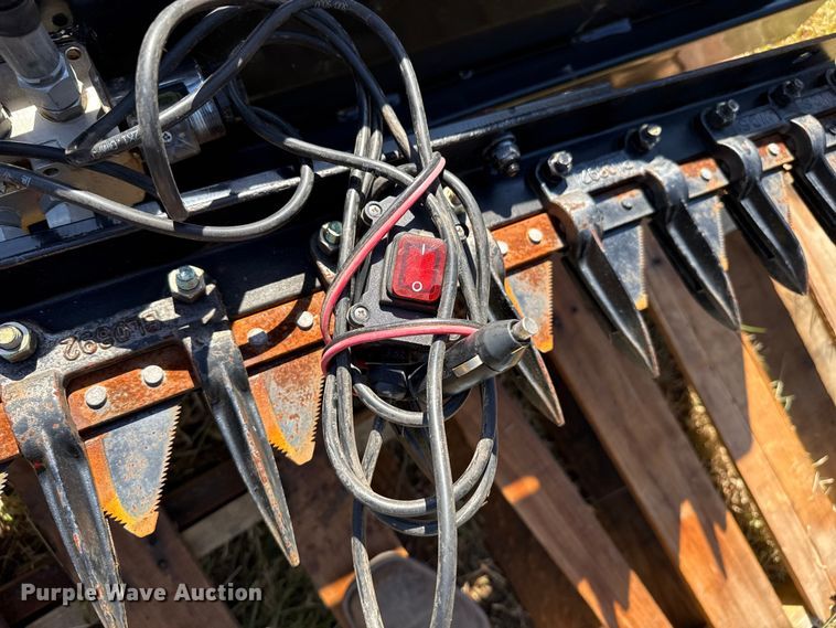 image for item EP0956 2024 GIYI GYD-LLJ skid steer hedge trimmer