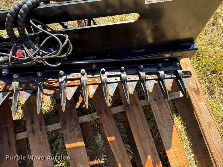 image for item EP0956 2024 GIYI GYD-LLJ skid steer hedge trimmer