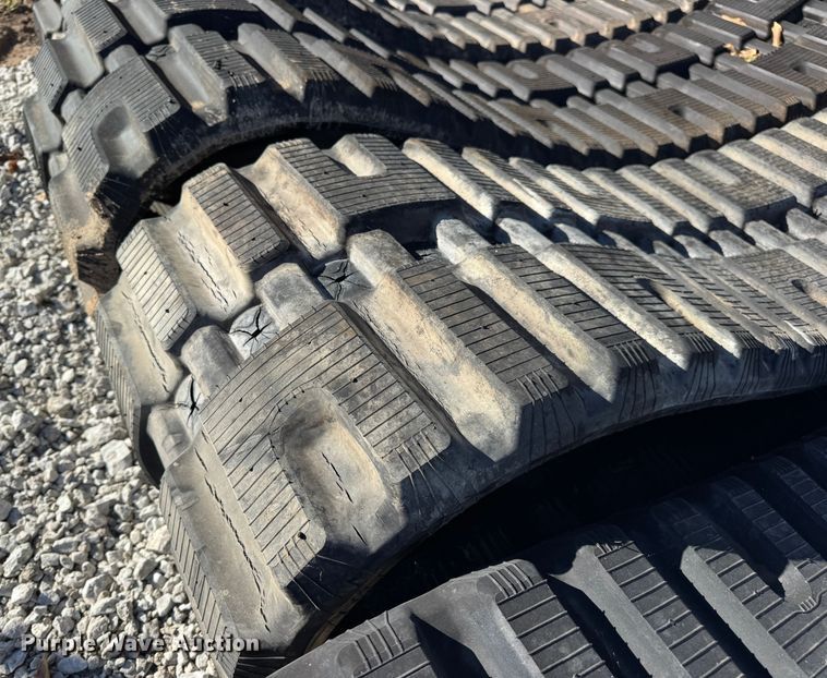 image for item ER0025 (2) sets of tracks