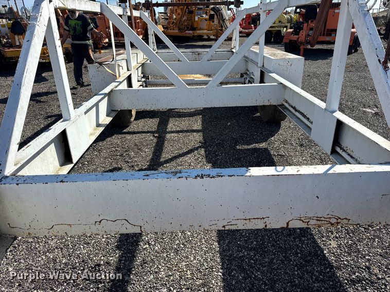 image for item ER0218 1994 Kiefer Built reel trailer