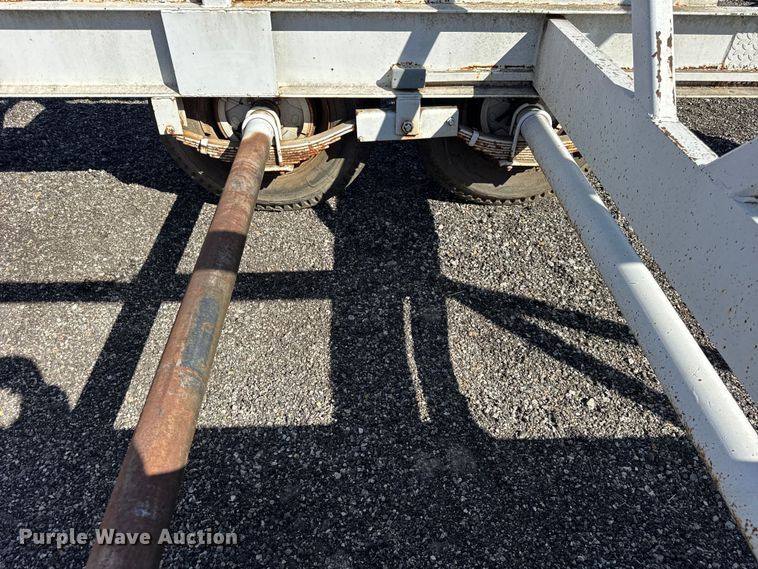image for item ER0218 1994 Kiefer Built reel trailer