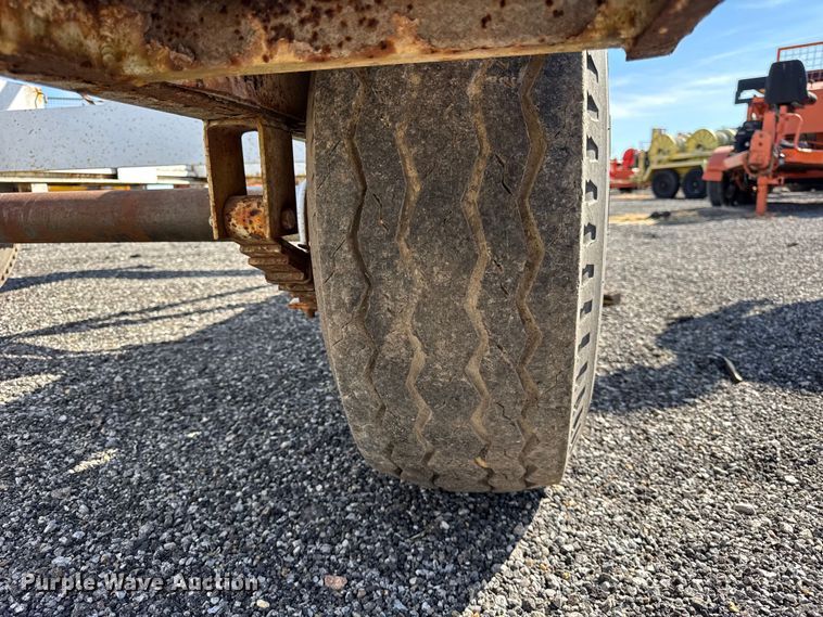 image for item ER0218 1994 Kiefer Built reel trailer