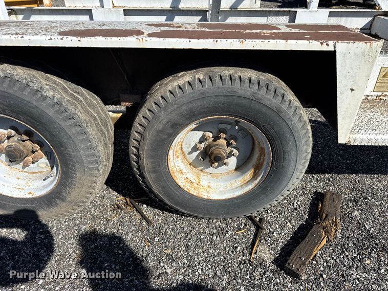 image for item ER0218 1994 Kiefer Built reel trailer