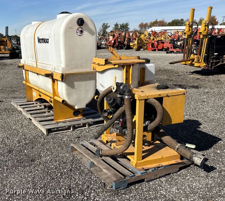 image for item ER0219 2016 Vermeer MX125 fluid mixing system