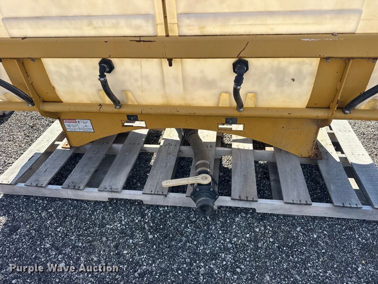 image for item ER0219 2016 Vermeer MX125 fluid mixing system