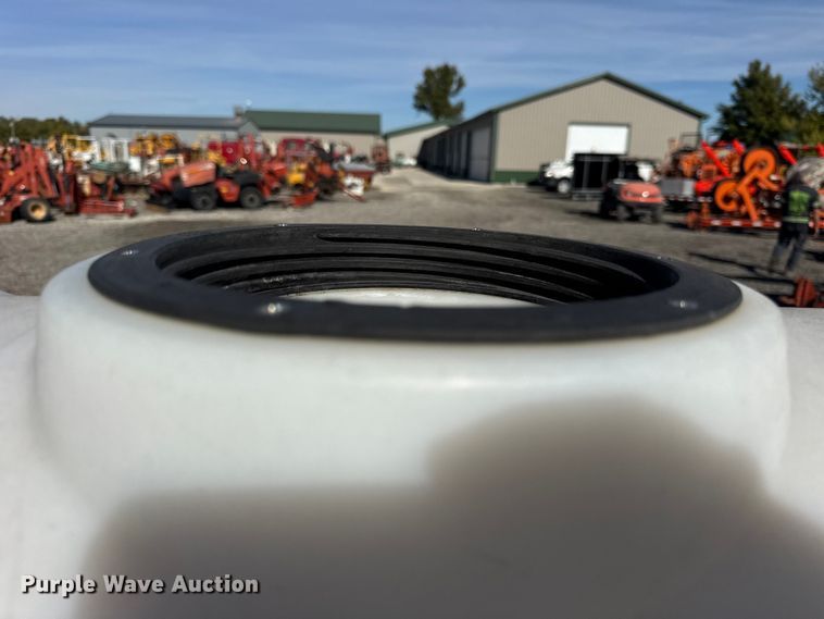 image for item ER0219 2016 Vermeer MX125 fluid mixing system