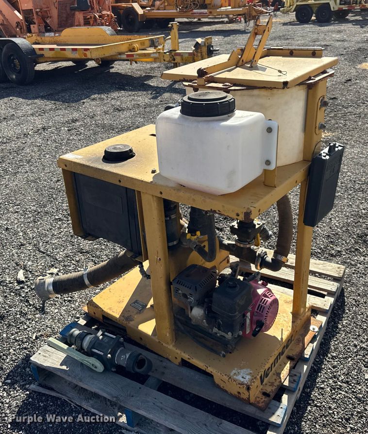 image for item ER0219 2016 Vermeer MX125 fluid mixing system