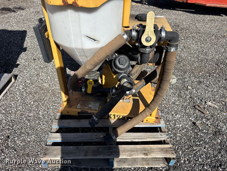image for item ER0219 2016 Vermeer MX125 fluid mixing system