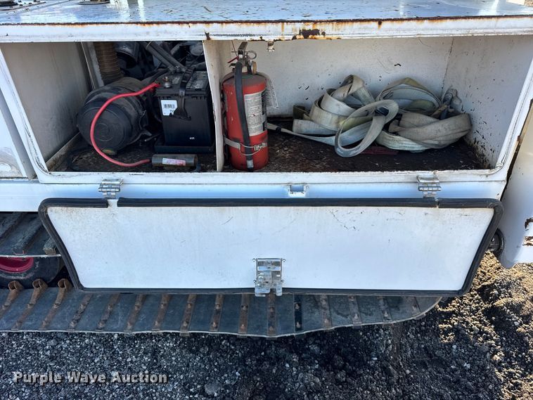 image for item ER0220 VMC Right Track RT01-DD mini digger derrick