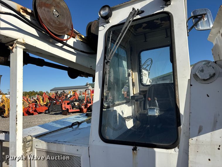 image for item ER0220 VMC Right Track RT01-DD mini digger derrick