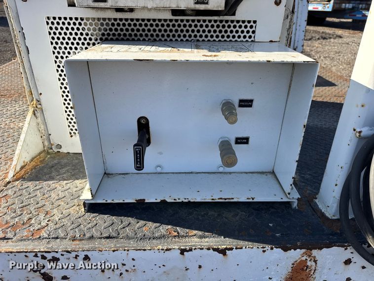 image for item ER0220 VMC Right Track RT01-DD mini digger derrick