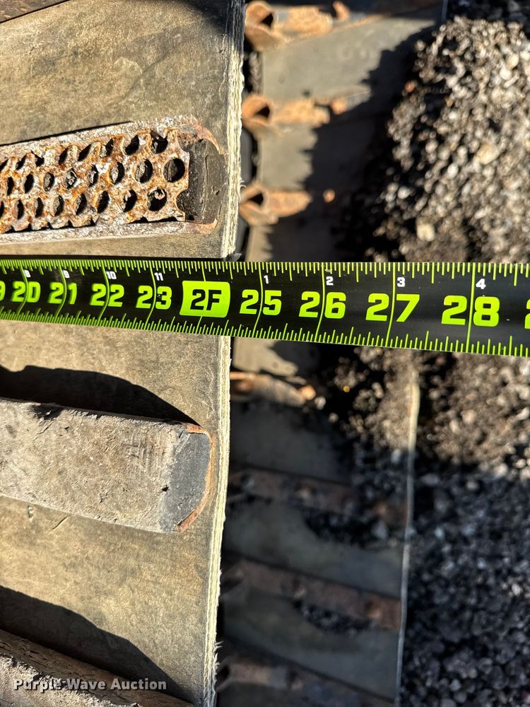 image for item ER0220 VMC Right Track RT01-DD mini digger derrick