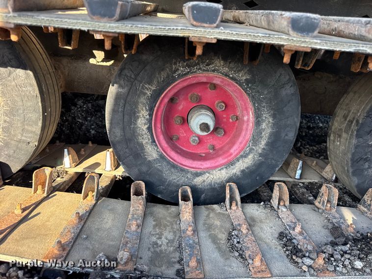 image for item ER0220 VMC Right Track RT01-DD mini digger derrick