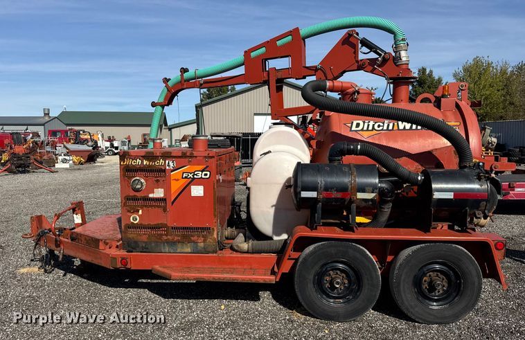 image for item ER0221 2017 Ditch Witch FX30 vacuum excavator