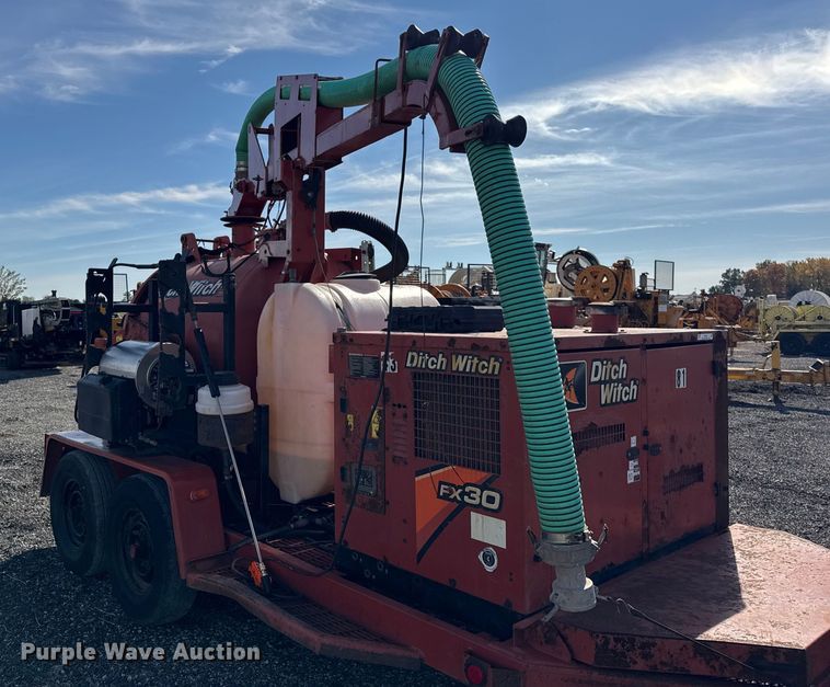 image for item ER0221 2017 Ditch Witch FX30 vacuum excavator