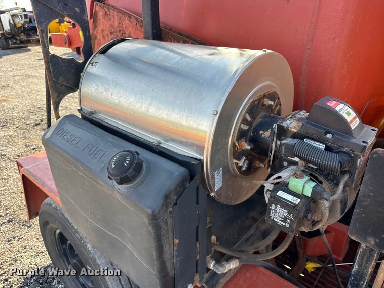 image for item ER0221 2017 Ditch Witch FX30 vacuum excavator