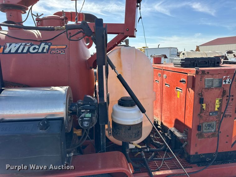 image for item ER0221 2017 Ditch Witch FX30 vacuum excavator