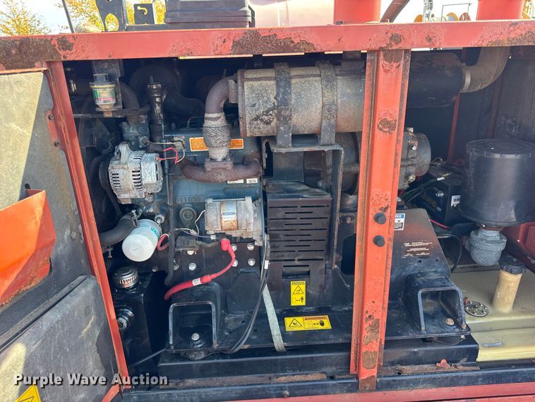 image for item ER0221 2017 Ditch Witch FX30 vacuum excavator