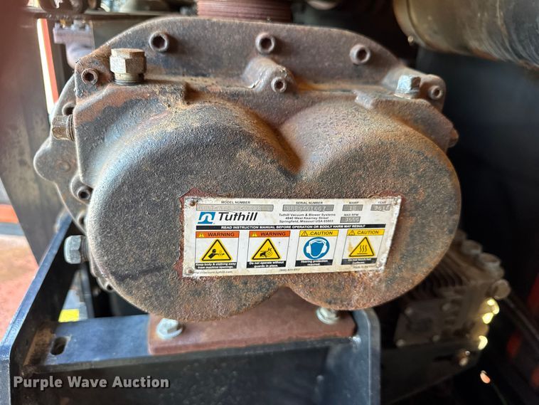 image for item ER0221 2017 Ditch Witch FX30 vacuum excavator