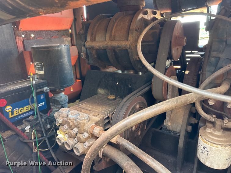 image for item ER0221 2017 Ditch Witch FX30 vacuum excavator