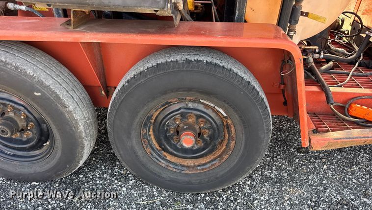 image for item ER0221 2017 Ditch Witch FX30 vacuum excavator